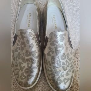 Euc Cole Haan women's muted gold leopard slip ons